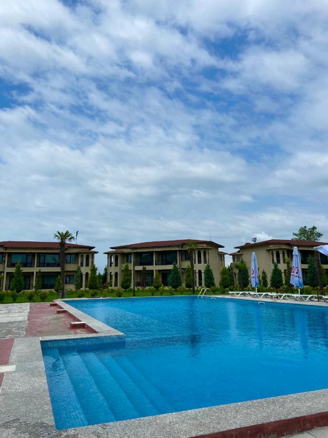 Anaklia Resort By Pratap'S Signature Bagian luar foto